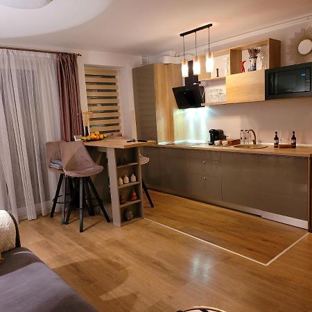 Executive Apartment Avantgarden Coresi Braşov Exterior foto