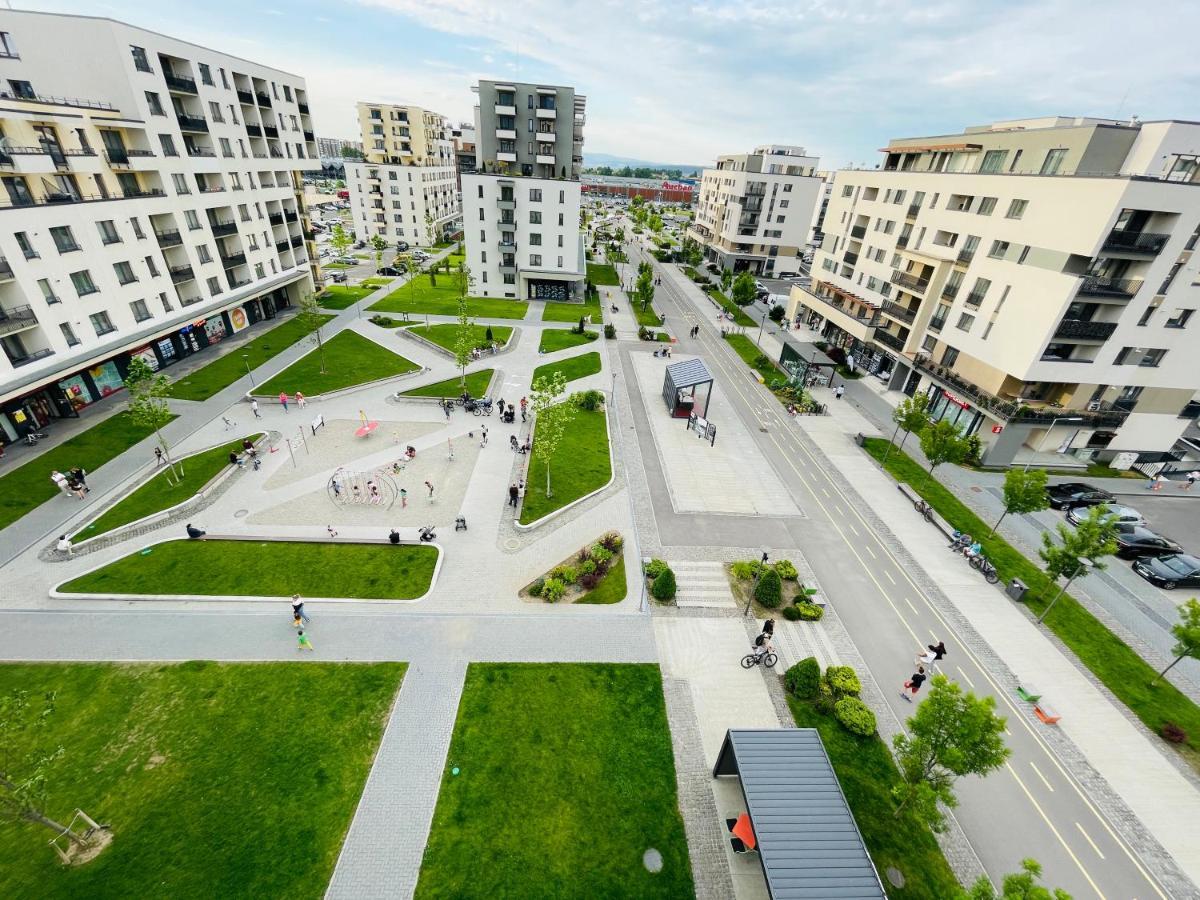 Executive Apartment Avantgarden Coresi Braşov Exterior foto